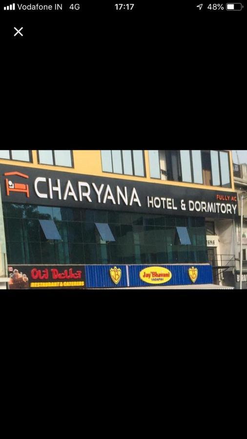 Charyana Hotel Ac Dormitory Ahmadábád Exteriér fotografie