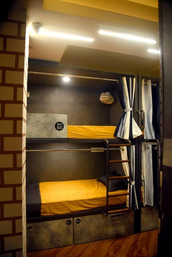 Charyana Hotel Ac Dormitory Ahmadábád Exteriér fotografie